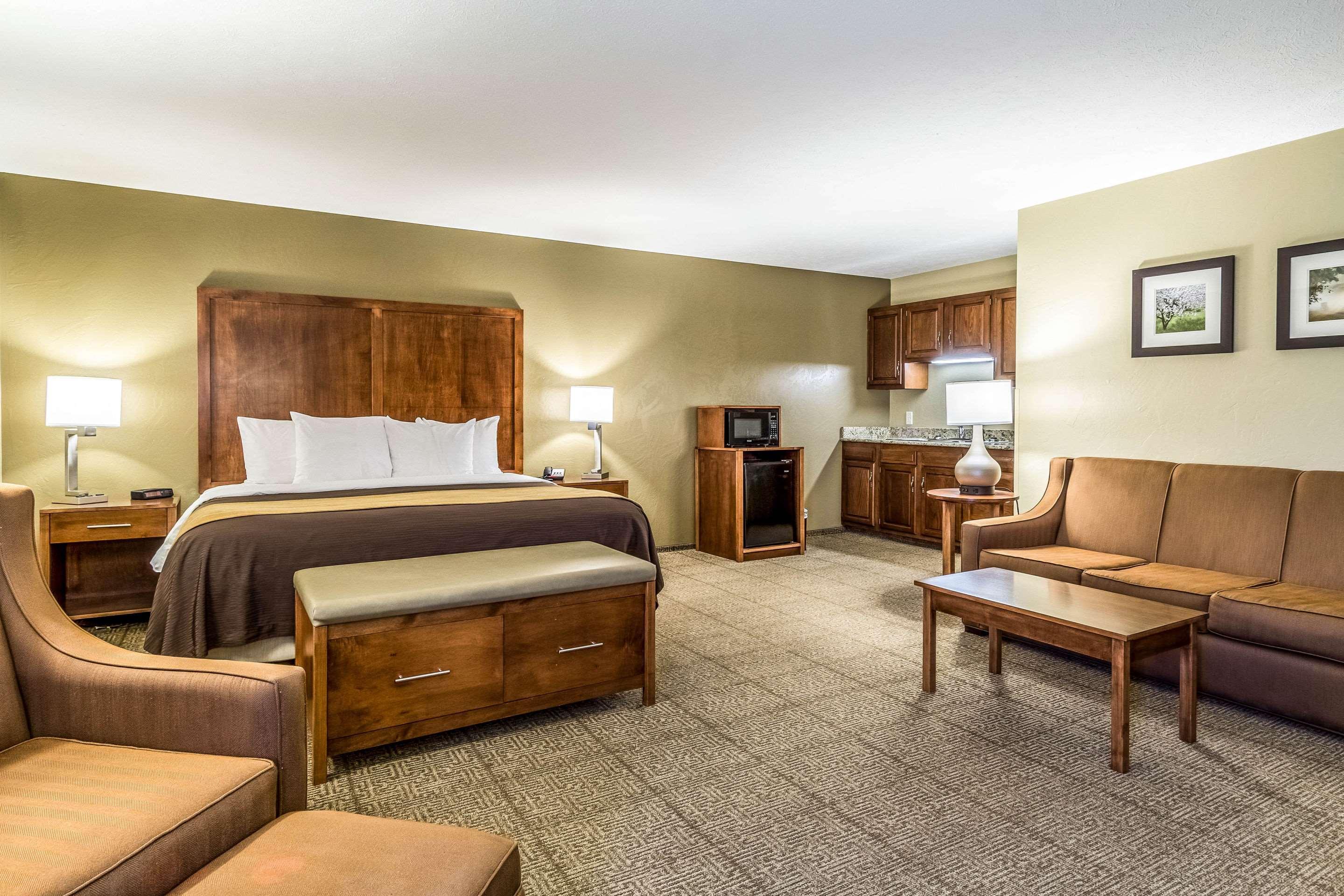 Quality Inn Dover エクステリア 写真