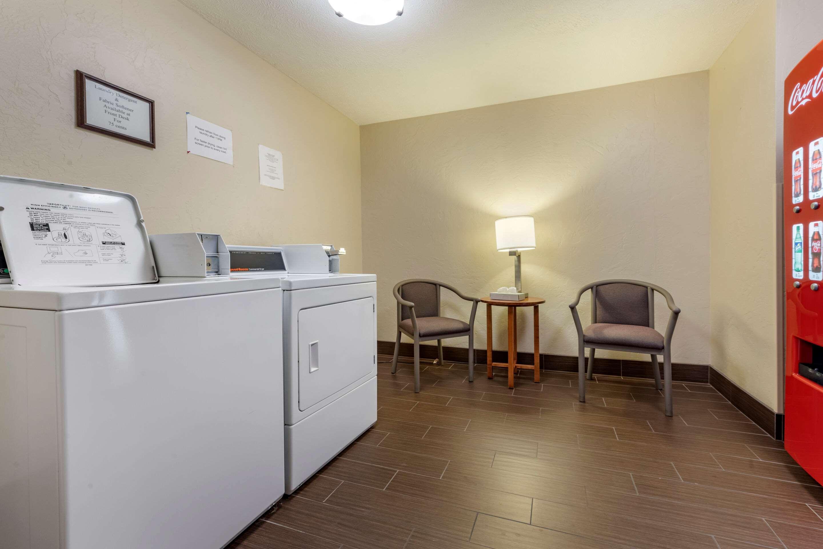 Quality Inn Dover エクステリア 写真