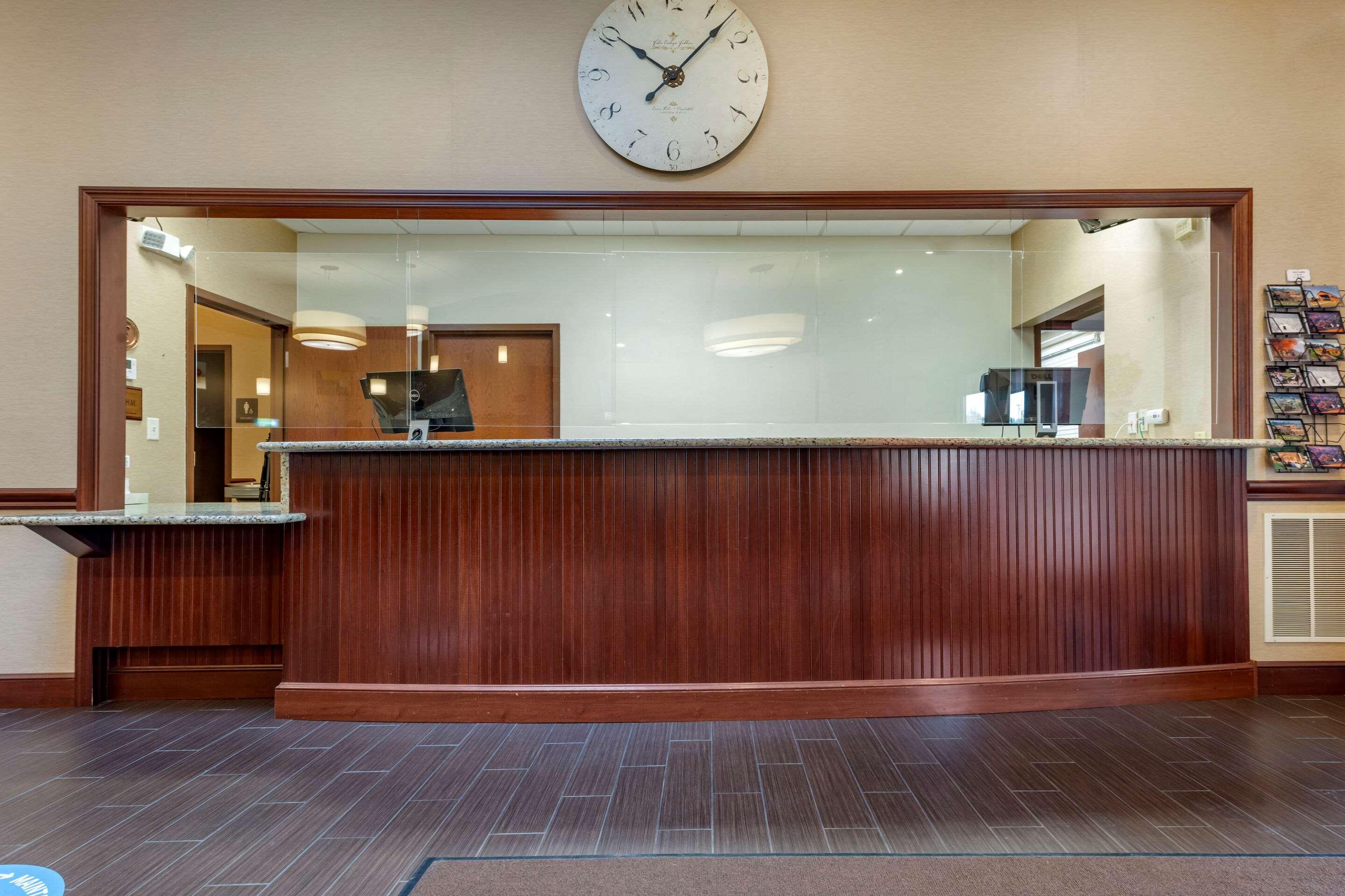 Quality Inn Dover エクステリア 写真