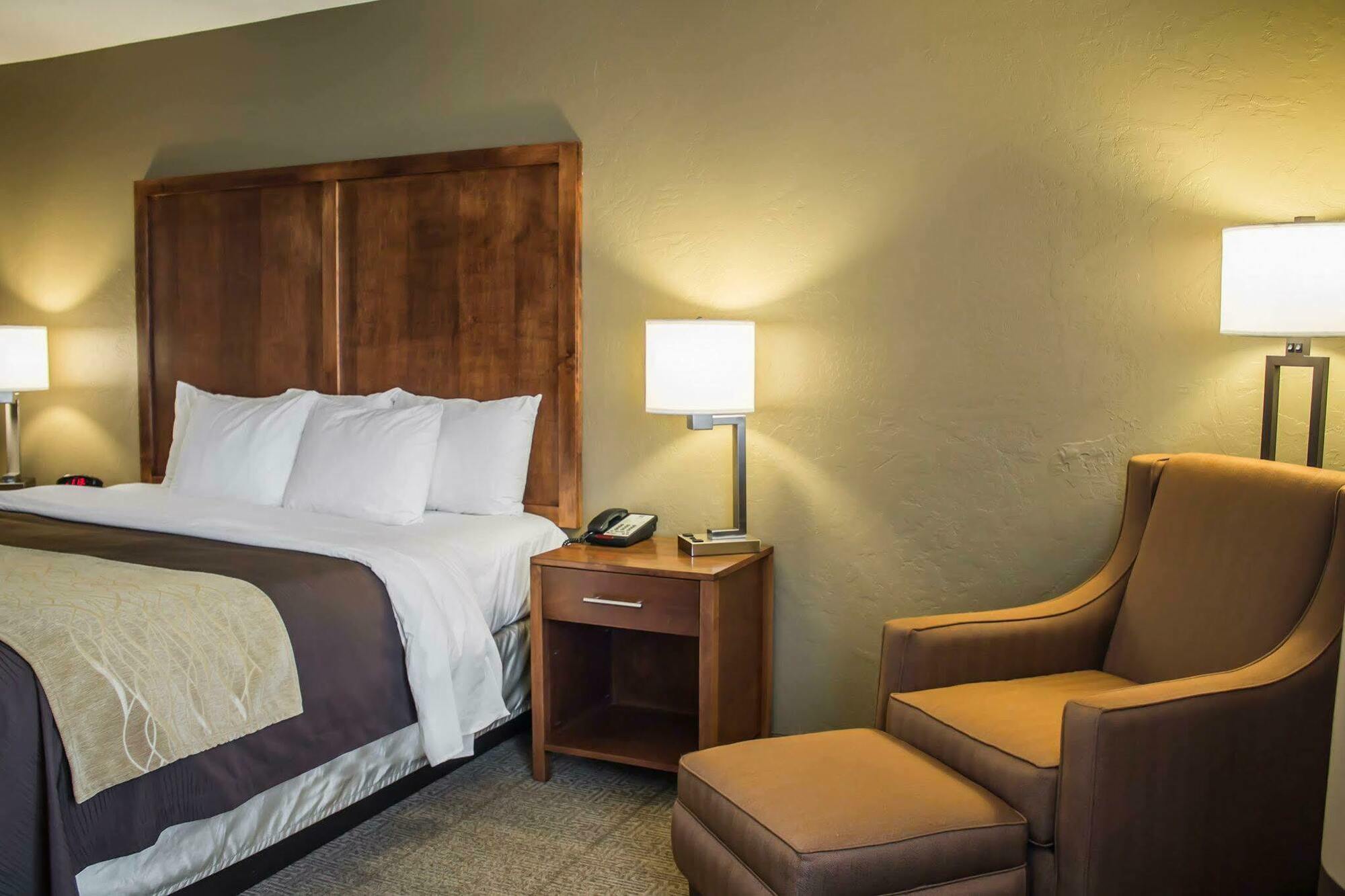 Quality Inn Dover エクステリア 写真